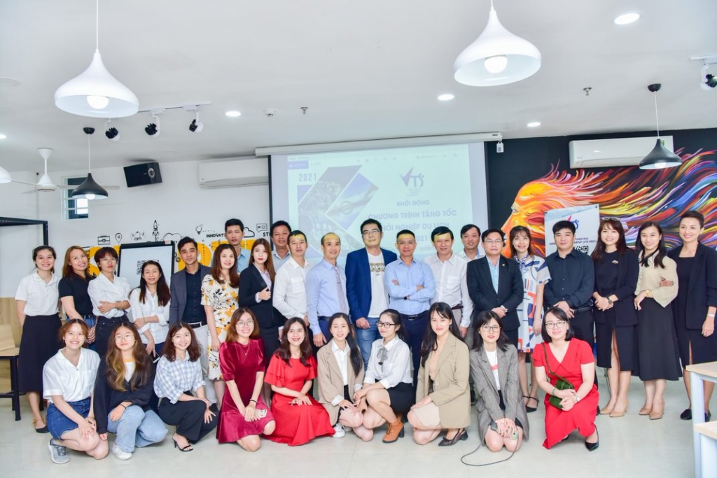 Khởi động chương trình ươm tạo và lan tỏa tinh thần doanh nhân Việt 2022