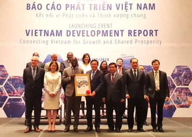 Việt Nam không thể mãi tăng trưởng xuất khẩu với giá trị gia tăng thấp