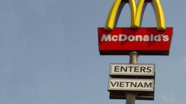 McDonald’s tham gia vào thị trường thức an nhanh tại Việt Nam