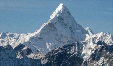 8 đỉnh núi được cho là “thiêng” nhất thế giới