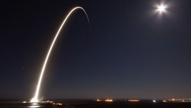 SpaceX phác thảo kế hoạch ra mắt không gian internet dựa trên băng thông rộng năm 2019