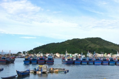 Quy hoạch hệ thống cảng cá, khu neo đậu tàu cá phải đảm bảo an toàn cho tàu cá và ngư dân