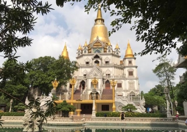 Nét đẹp kiến trúc Chùa Bửu Long thu hút khách du lịch gần xa