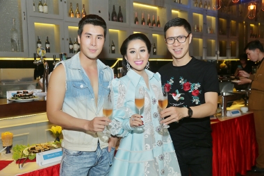 Dàn sao Việt tham dự tiệc sinh nhật của Nữ hoàng sắc đẹp Kim Trang