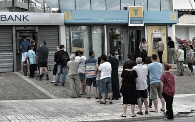 Hy Lạp tăng thuế VAT, bắt đầu "thắt lưng buộc bụng"