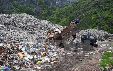 Hiện nay, có tới 69% bãi chôn lấp rác thải là không hợp vệ sinh