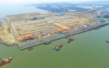 Điều chỉnh quy hoạch Khu bến cảng Lạch Huyện để thu hút đầu tư