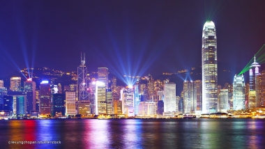 Hong Kong giành lại ngôi vị thành phố đắt đỏ nhất thế giới