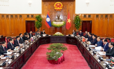 Việt Nam-Lào ký kết 8 văn kiện hợp tác quan trọng