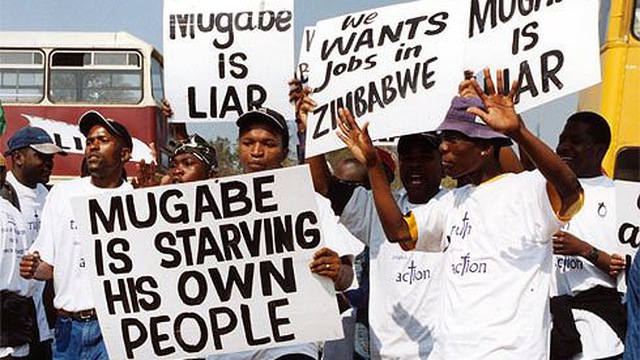 Kinh tế Zimbabwe tụt dốc không phanh