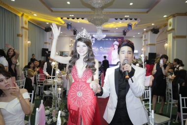 Tân Á hậu Nga Queen tổ chức tiệc Thanks Party tại Hà Nội