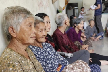Đông Á đối mặt với sự thách thức mang tên "Già hóa dân số"