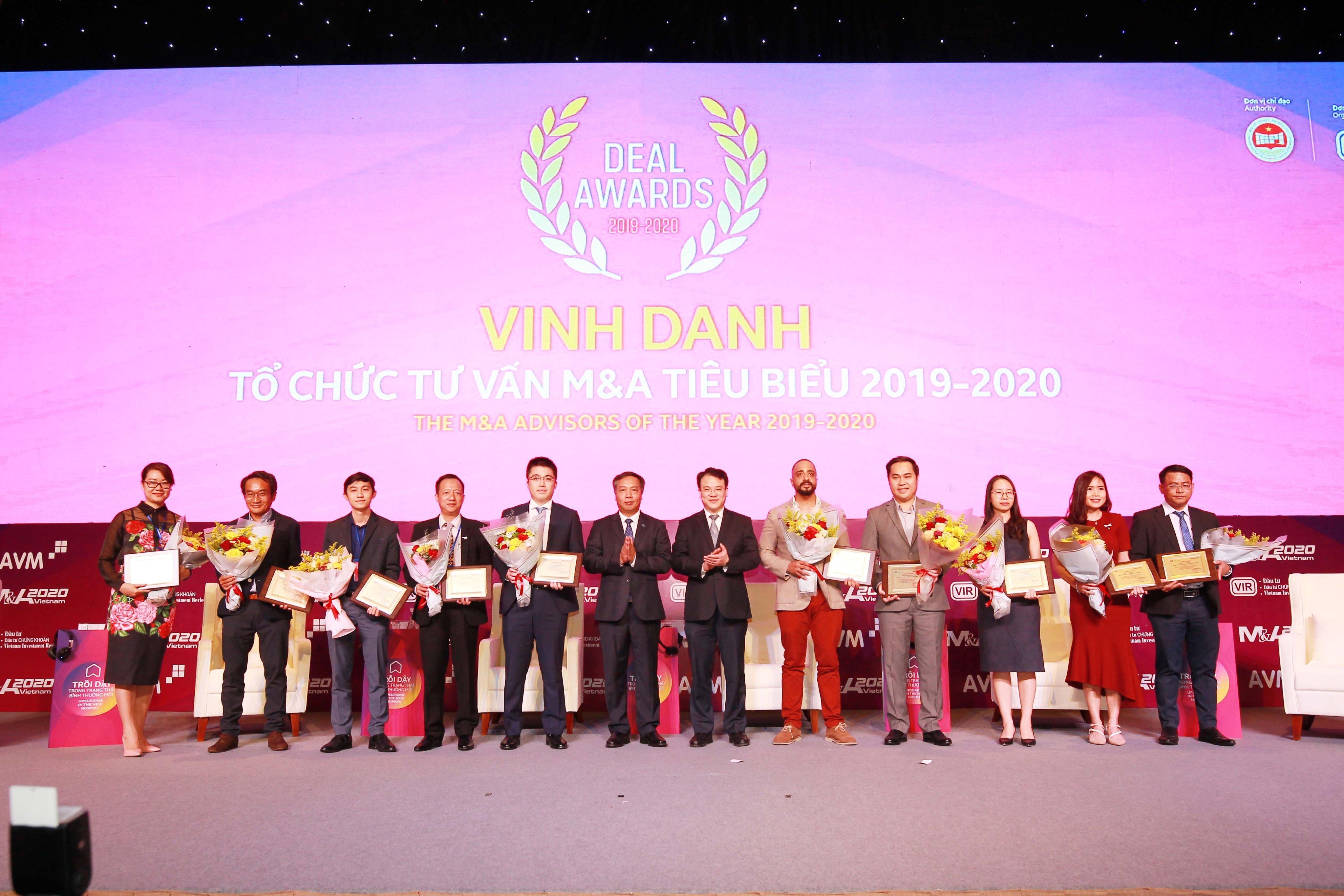 Chứng khoán Bảo Việt nối dài chuỗi giải thưởng 2020