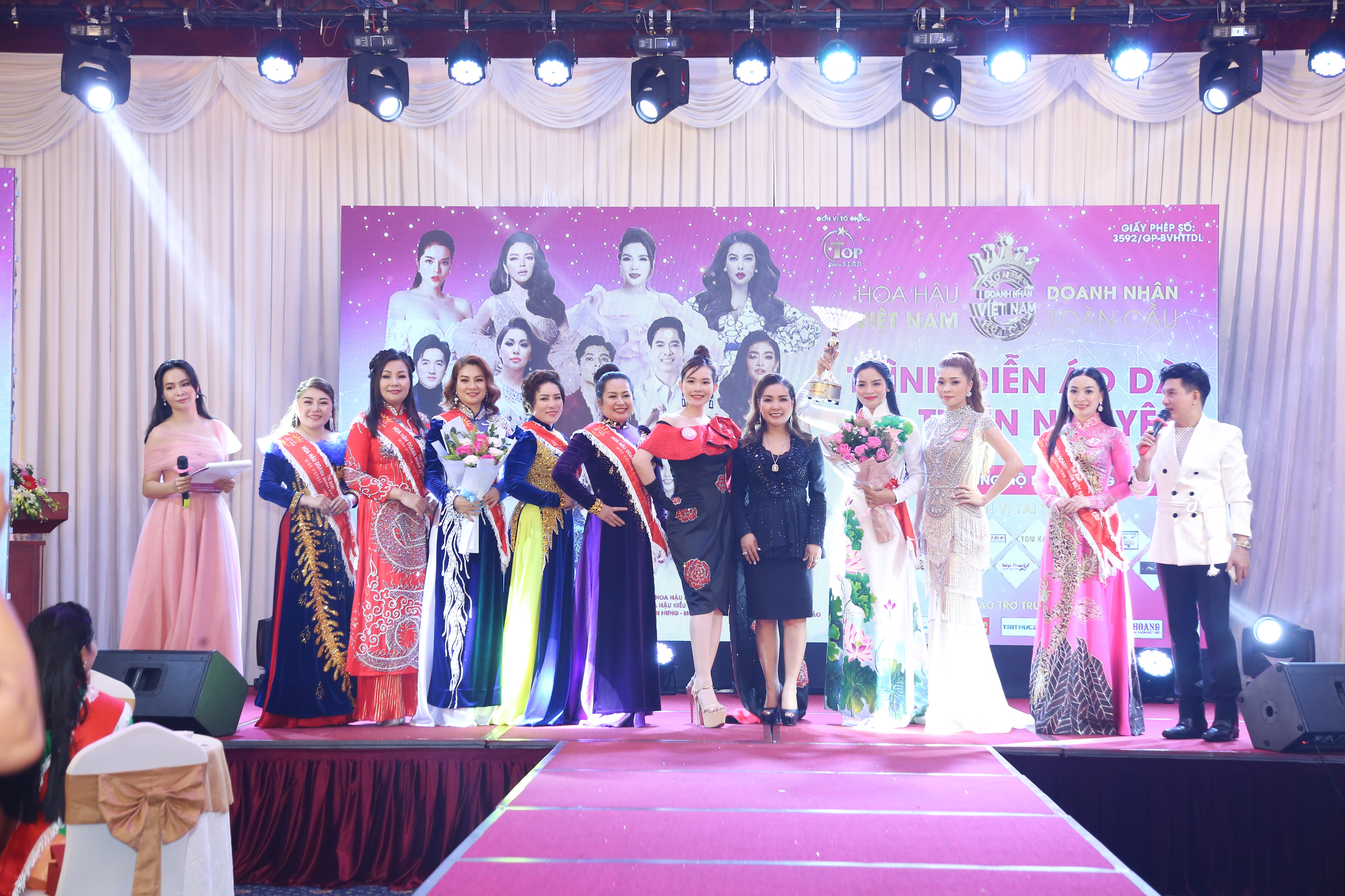 Nhiều cảm xúc trong đêm đấu giá gây quỹ của Hoa hậu Doanh nhân Việt Nam Toàn cầu 2020