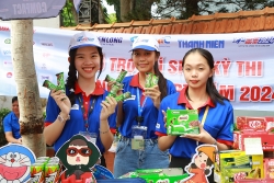 Nestlé Việt Nam trao tặng gần 200.000 phần quà cho hỗ trợ học sinh, sinh viên trên cả nước