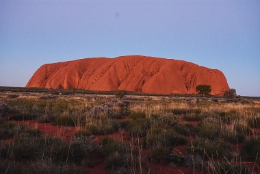 Uluru: Hòn đá linh thiêng của người Anangu Pitjantjatjara