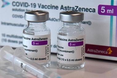 Chính phủ đồng ý mua vaccine phòng COVID-19 AstraZeneca của Hungary