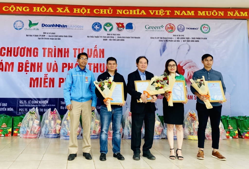 GREEN+ tài trợ 100 triệu đồng tổ chức khám và phát thuốc miễn phí tại Tân Châu - Di Linh - Lâm Đồng