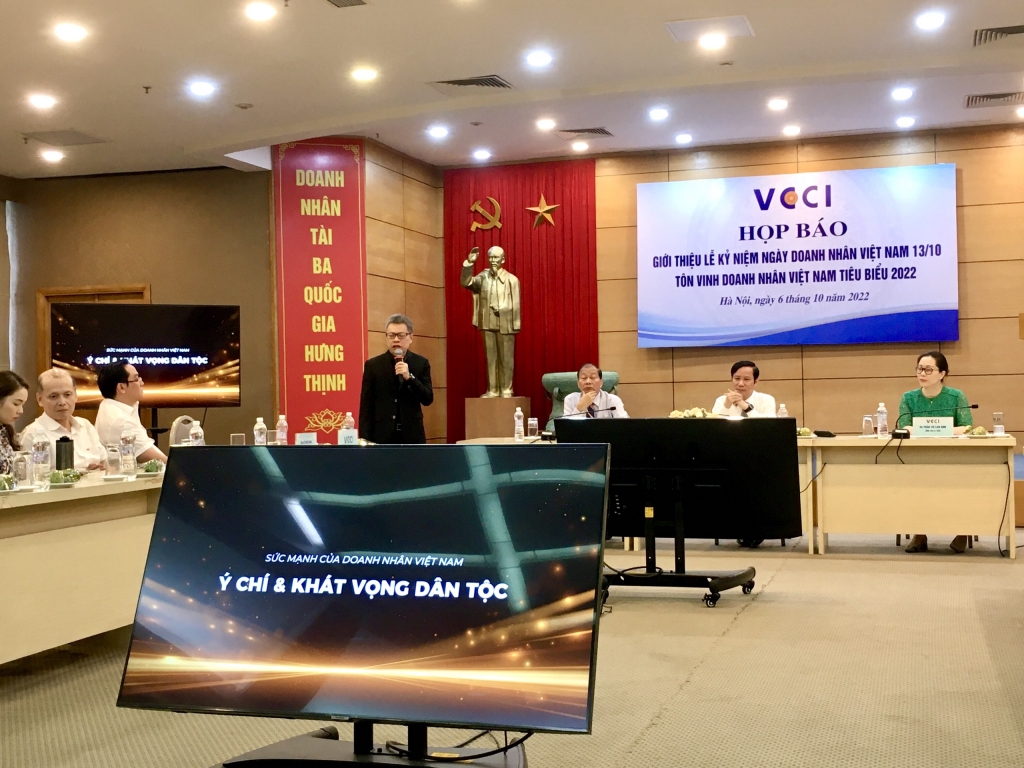 Tôn vinh doanh nhân Việt Nam tiêu biểu 2022: Lan tỏa, truyền cảm hứng tinh thần doanh nhân