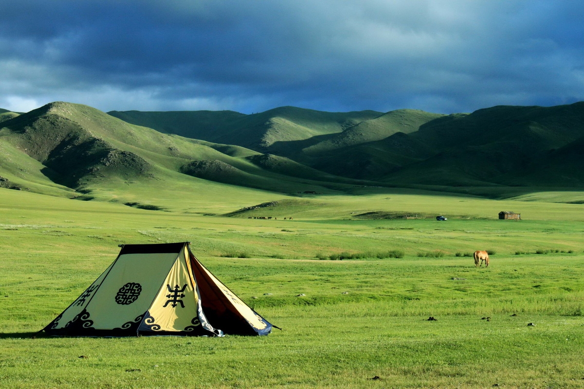 Vẻ đẹp của thảo nguyên Mông Cổ | Tạp chí Kinh tế và Dự báo