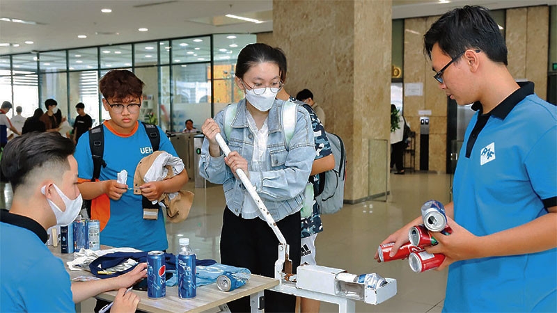 Xây dựng mô hình giảng dạy tích hợp kinh tế xanh, góp phần nâng cao nhận thức cho sinh viên tại Trường Đại học Tân Trào