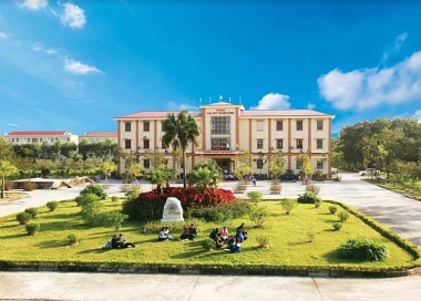 Tác động của truyền thông tuyển sinh và thương hiệu trường đến quyết định nhập học của sinh viên Trường Đại học Thành Đông