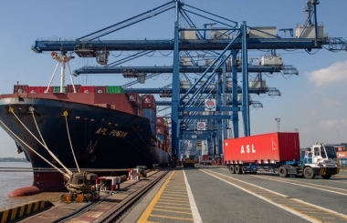 Nhận diện các yếu tố tác động đến năng lực cạnh tranh của doanh nghiệp logistics tại khu vực Đồng bằng sông Hồng