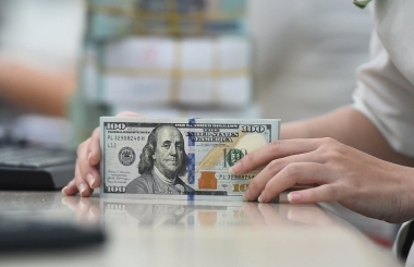 Sử dụng mô hình ARIMA để dự báo tỉ giá hối đoái VNĐ/USD