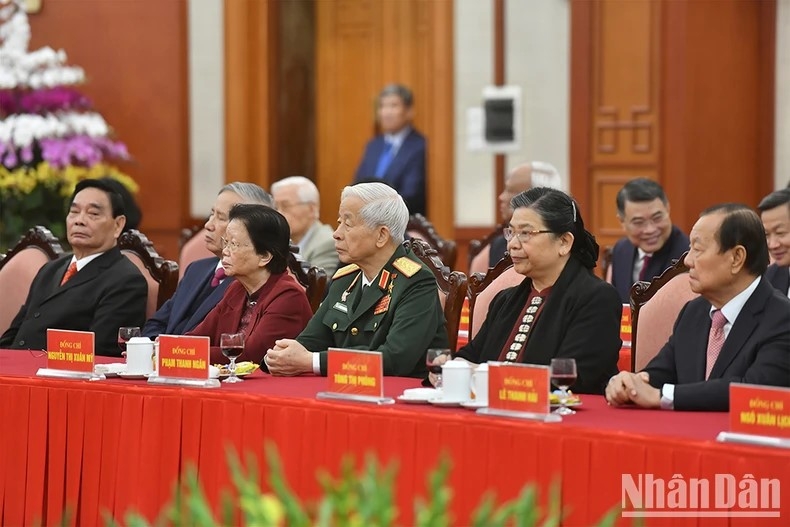 Tổng Bí thư Nguyễn Phú Trọng chúc sự nghiệp cách mạng của Đảng và nhân dân ta đạt được nhiều thắng lợi to lớn hơn nữa