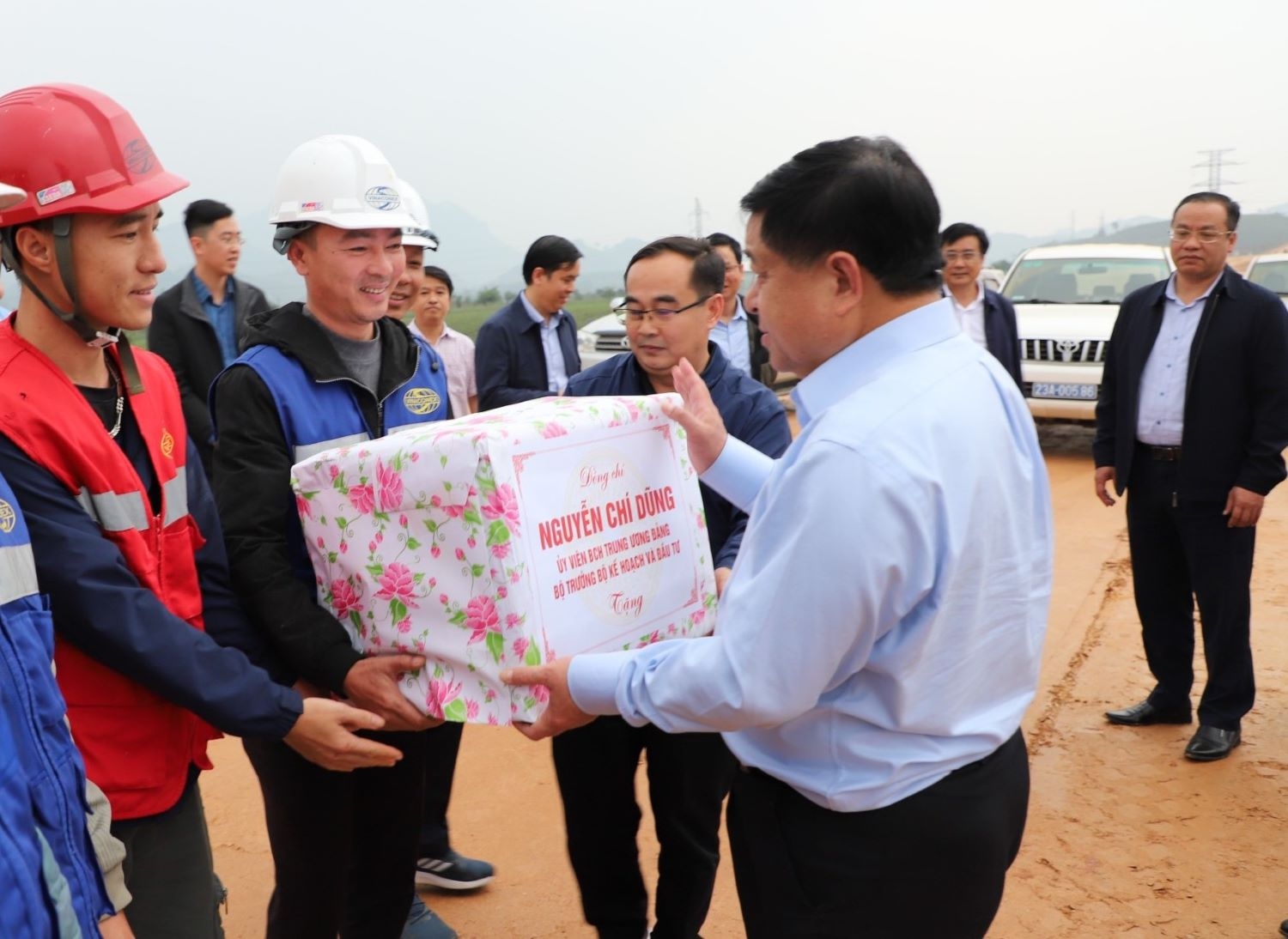 Bộ trưởng Nguyễn Chí Dũng kiểm tra tiến độ, đôn đốc giải ngân vốn đầu tư công tại Dự án cao tốc Hà Giang – Tuyên Quang