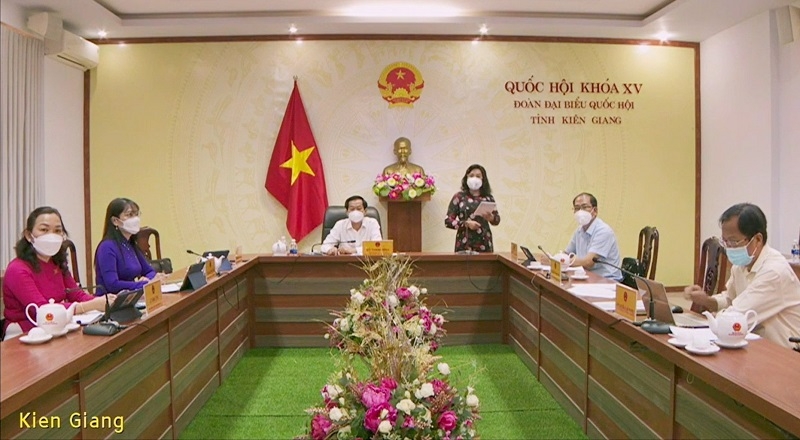 Trả lời chất vấn giá xăng dầu tăng “nóng”, Bộ trưởng Nguyễn Hồng Diên nói gì?