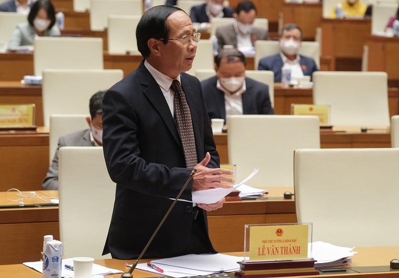 Trả lời chất vấn giá xăng dầu tăng “nóng”, Bộ trưởng Nguyễn Hồng Diên nói gì?