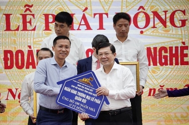 MB ủng hộ 5 tỷ đồng làm nhà Đại đoàn kết tặng hộ nghèo tỉnh Điện Biên