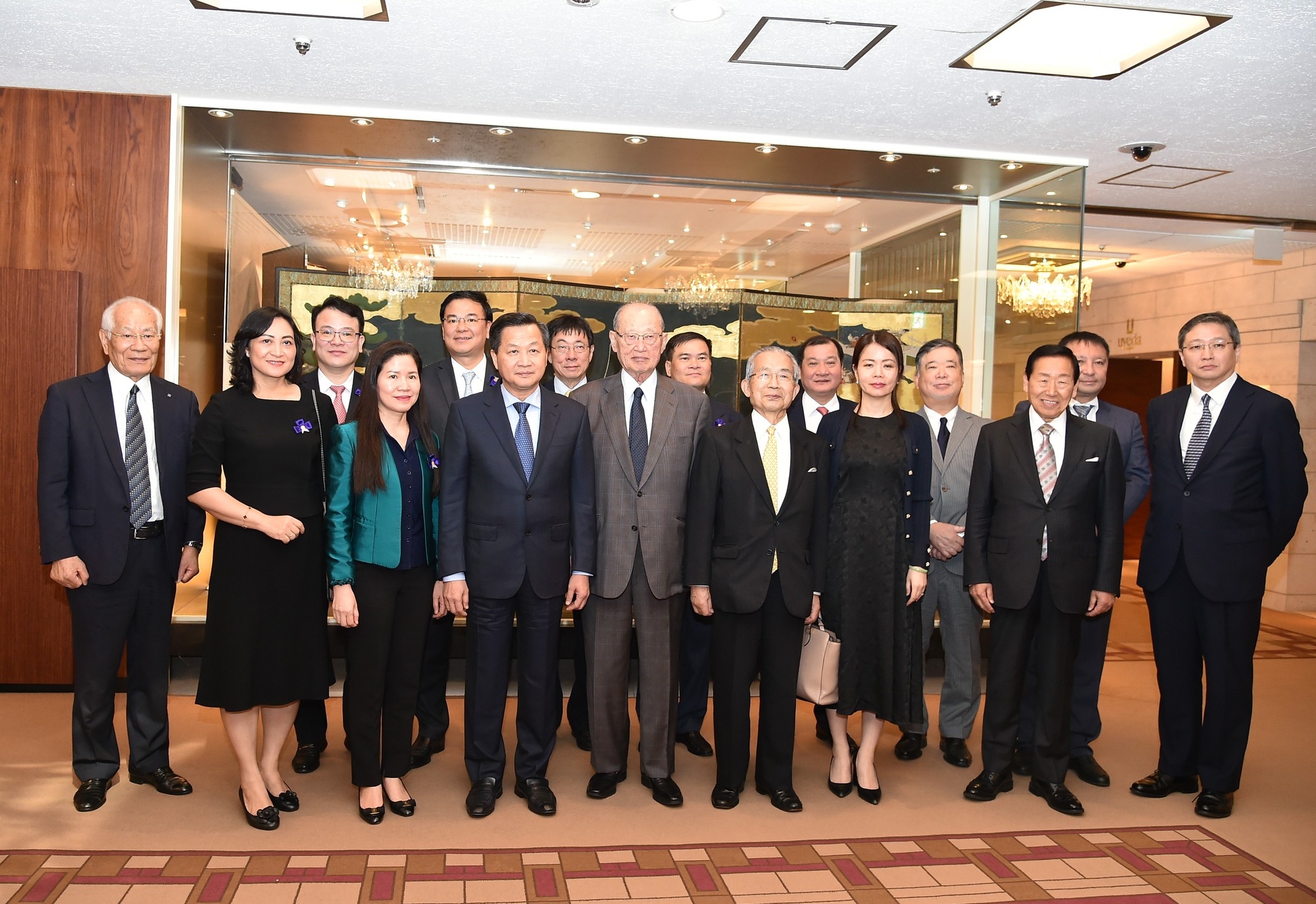 Đề nghị Nhật Bản hợp tác đào tạo nguồn nhân lực cho Việt Nam trong ngành bán dẫn