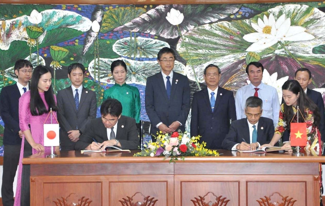 Việt Nam – Nhật Bản ký 3 thỏa thuận vay vốn trị giá 450 triệu USD