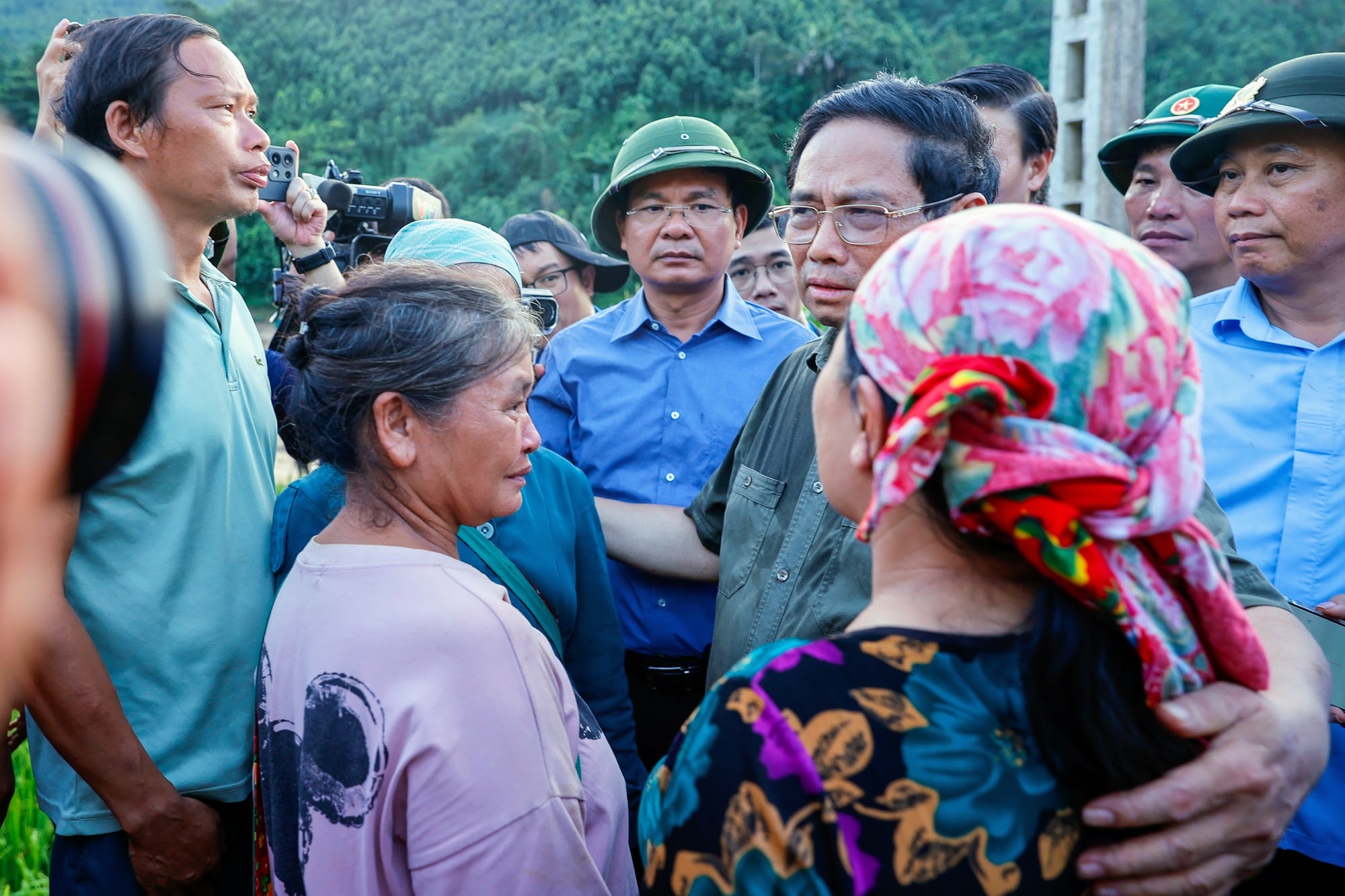 Tổng Bí thư, Chủ tịch nước Tô Lâm: "Cứu dân là ưu tiên cao nhất"