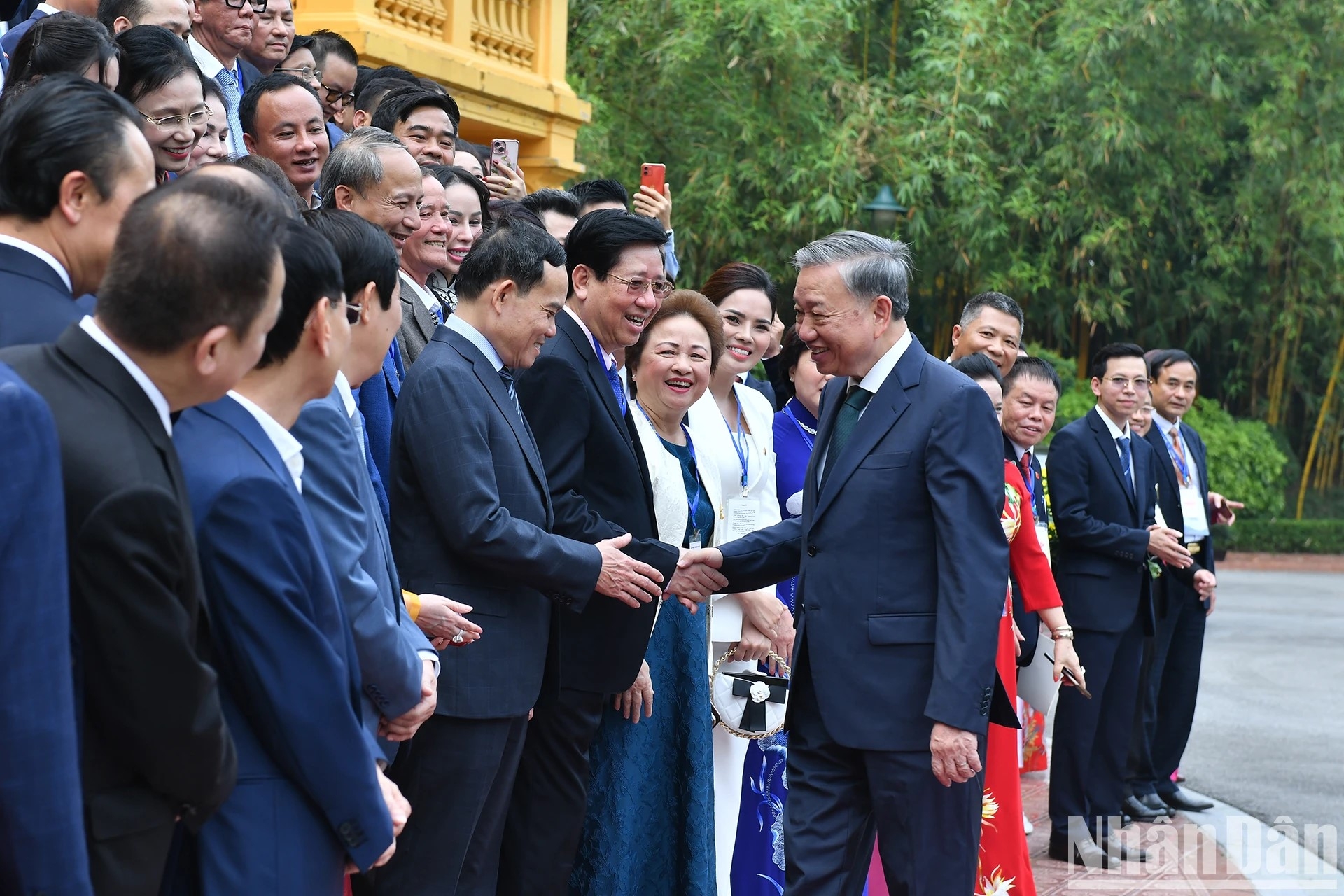 Khu vực doanh nghiệp sẽ đóng vai trò lớn hơn nữa, quan trọng hơn nữa cho sự thịnh vượng của quốc gia