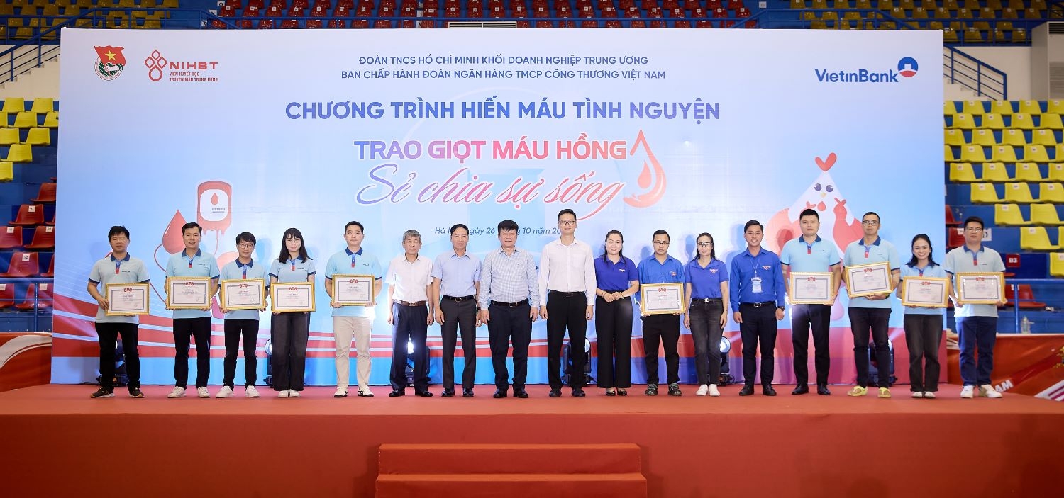 Đoàn Thanh niên VietinBank tổ chức thành công Chương trình hiến máu tình nguyện năm 2024