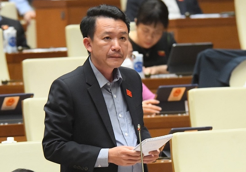 Bộ trưởng Nguyễn Chí Dũng trả lời chất vấn đại biểu Quốc hội