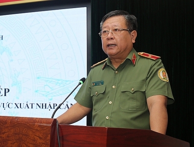 Cục Quản lý xuất nhập cảnh lấy sự hài lòng của nhân dân làm thước đo để đánh giá kết quả hoàn thành công việc...