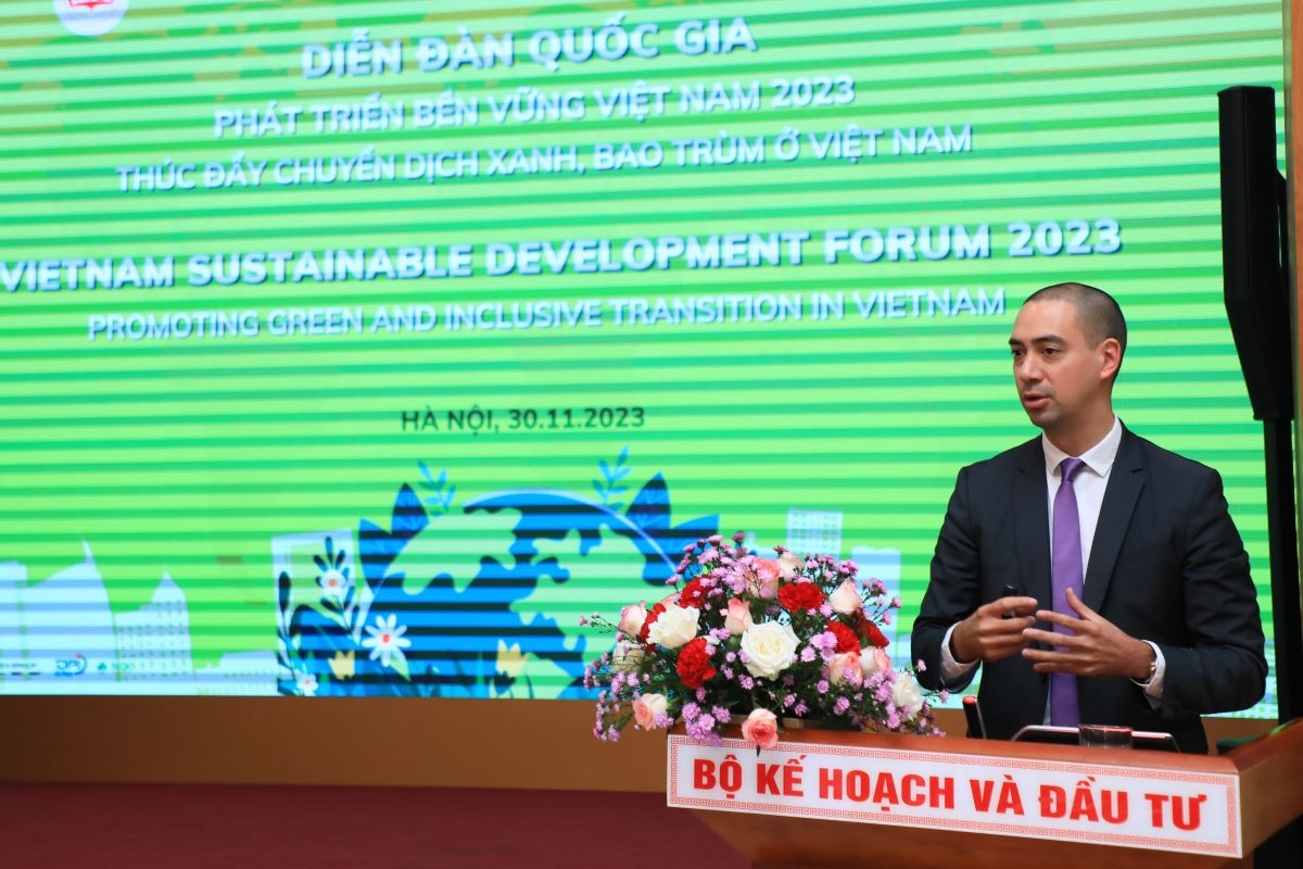 5 khuyến nghị đẩy nhanh quá trình chuyển đổi xanh và toàn diện ở Việt Nam