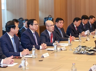 Đề nghị Luxembourg hỗ trợ Việt Nam xây dựng trung tâm tài chính quốc tế