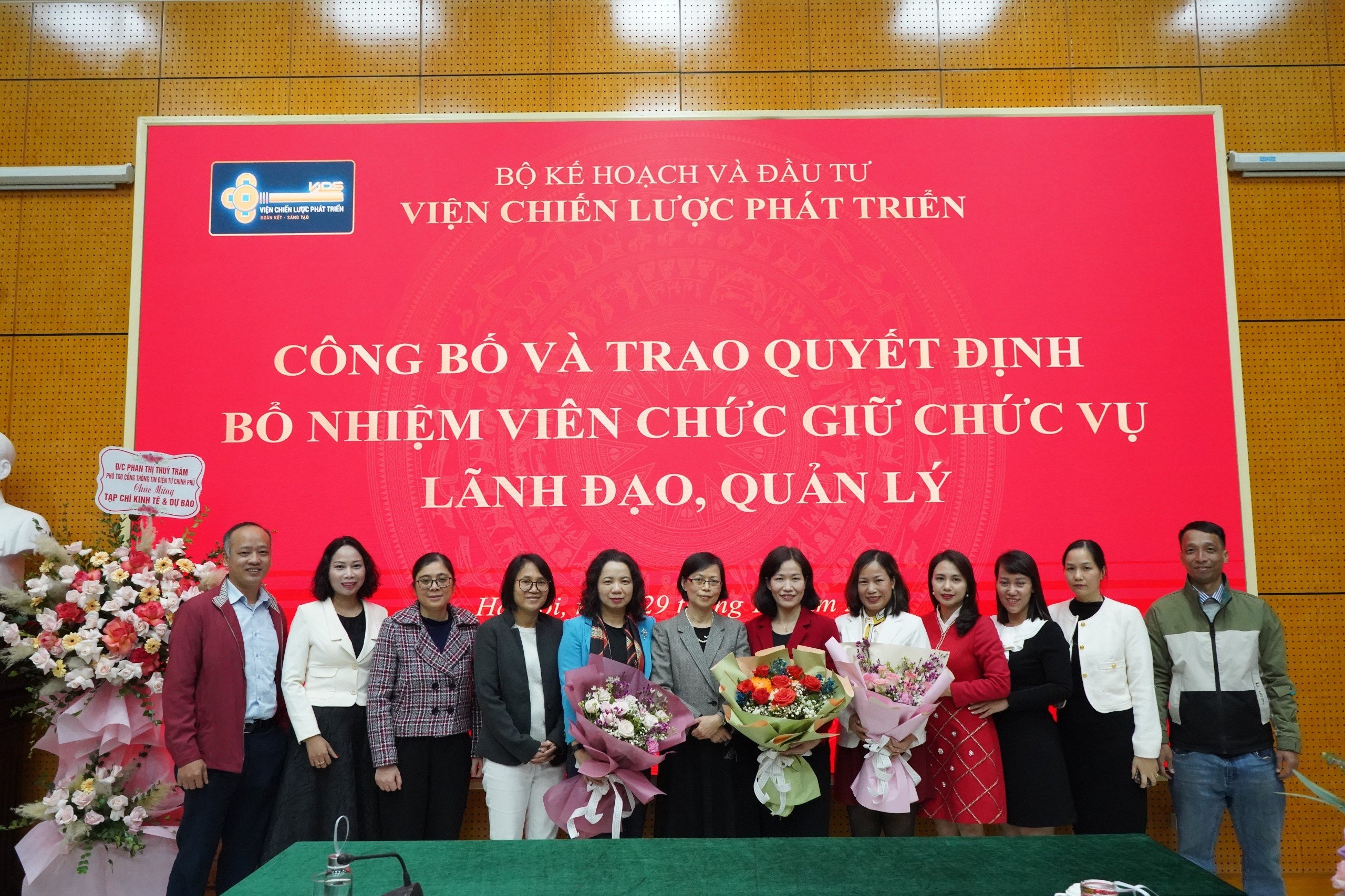 Bổ nhiệm lãnh đạo các đơn vị thuộc Viện Chiến lược phát triển Bổ nhiệm lãnh đạo các đơn vị thuộc Viện Chiến lược phát triển