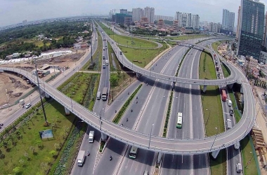 Vấn đề cơ sở hạ tầng trong phát triển kinh tế tại TP. Hồ Chí Minh