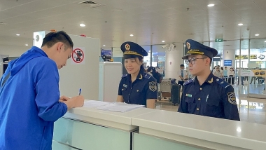 Tình hình thực hiện chính sách quản lý thuế xuất - nhập khẩu tại Chi cục Hải quan Cửa khẩu sân bay quốc tế Nội Bài