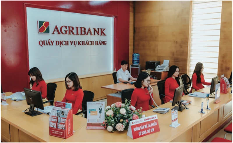 Các yếu tố ảnh hưởng đến việc giữ chân nhân viên tại Agribank trên địa bàn Hà Nội