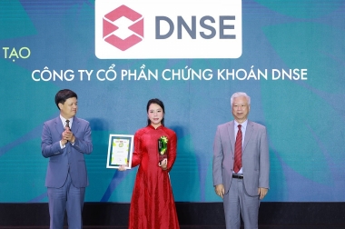 DNSE tiếp tục đạt Top 10 Thương hiệu mạnh – Tiên phong đổi mới sáng tạo 2024