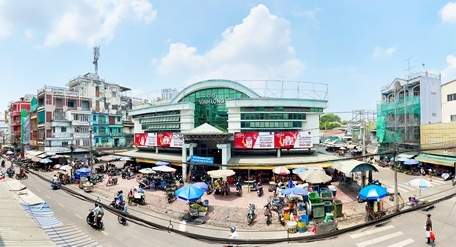 Ứng dụng thương mại điện tử vào hoạt động bán lẻ của tiểu thương: Minh họa trường hợp cụ thể tại chợ Vĩnh Long