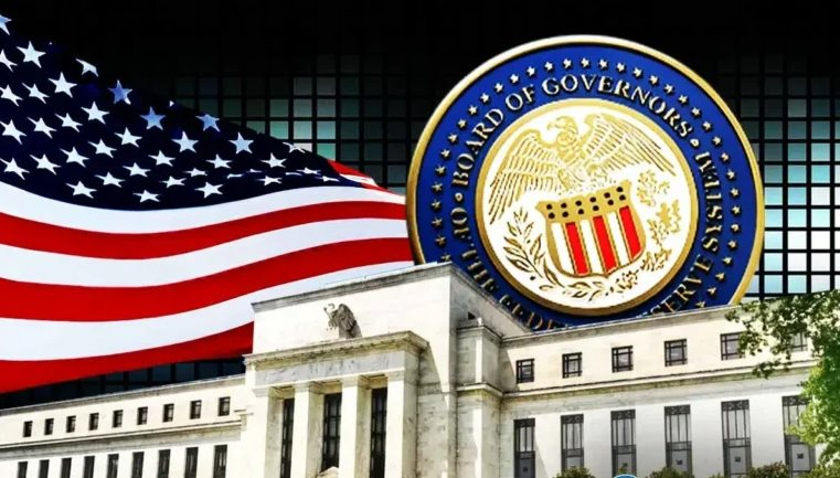 Tác động của việc điều chỉnh lãi suất điều hành của FED đến thị trường chứng khoán Việt Nam