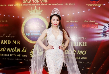 Á hậu Phan Phương – đóa hồng quyền lực tại Gala Tôn vinh Đại sứ Nhân Ái Việt Nam